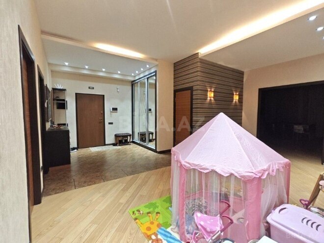 Satılır 4 otaqlı yeni tikili 200 m², 28 May m., photo 18 from 22