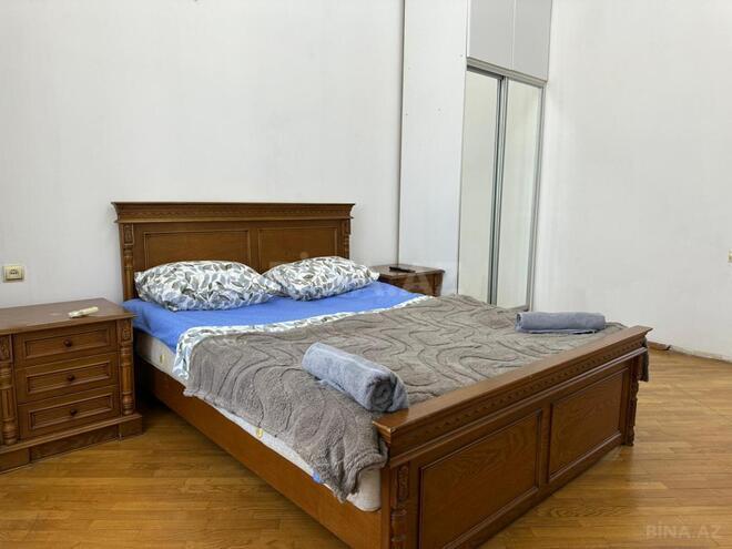 Сдаётся 3-комн. вторичка 120 м², м. Ичеришехер, photo 6 from 16