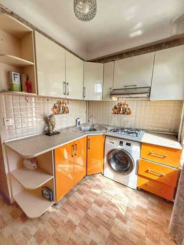 Продаётся 1-комн. вторичка 45 м², м. Нефтчиляр, photo 8 from 15