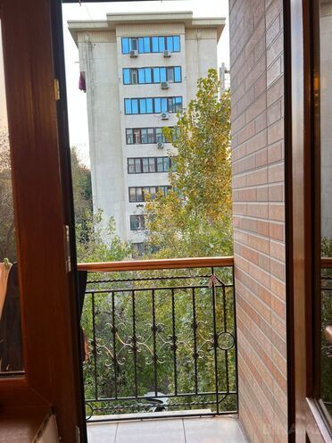 Satılır 5 otaqlı köhnə tikili 130 m², Azadlıq Prospekti m., photo 11 from 19