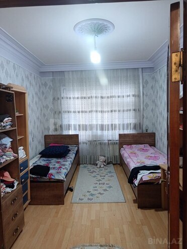 Продаётся 4-комн. вторичка 100 м², м. Нефтчиляр, photo 8 from 23