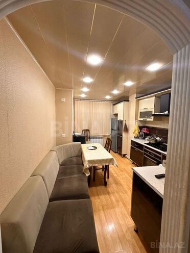 Satılır 2 otaqlı köhnə tikili 65 m², Bakıxanov q., photo 12 from 16