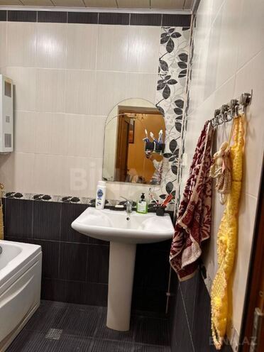 Satılır 2 otaqlı köhnə tikili 65 m², Bakıxanov q., photo 14 from 16