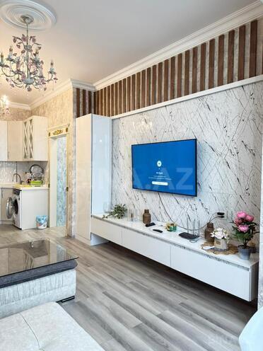 Сдаётся 2-комн. новостройка 66 м², м. Кара Караев, photo 1 from 23