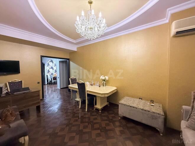 Продаётся 2-комн. новостройка 72 м², м. Кара Караев, photo 3 from 15