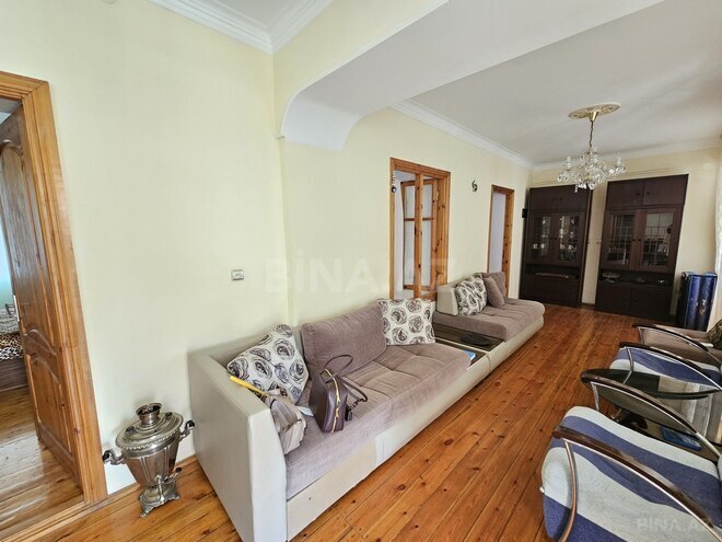 Satılır 4 otaqlı həyət evi/bağ evi 200 m², Şüvəlan q., photo 12 from 26