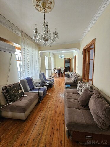 Satılır 4 otaqlı həyət evi/bağ evi 200 m², Şüvəlan q., photo 13 from 26