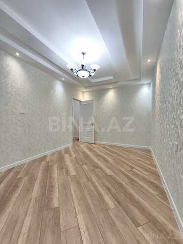 Satılır 2 otaqlı köhnə tikili 65 m², İnşaatçılar m., photo 1 from 16