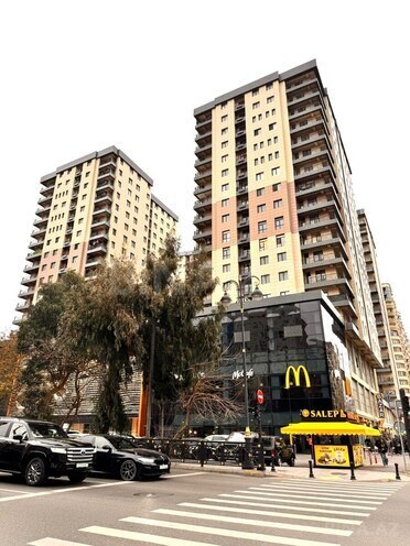 Продаётся 2-комн. новостройка 80 м², Насиминский  р., photo 1 from 15