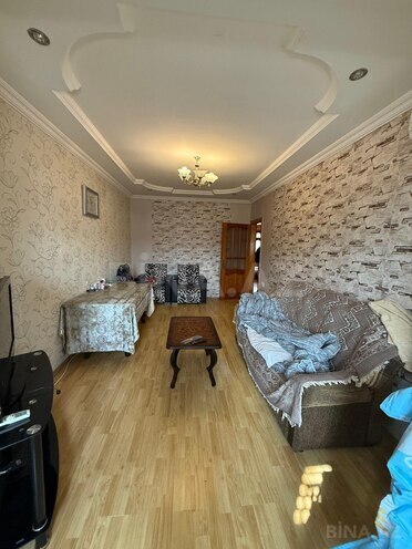 Продаётся 2-комн. вторичка 65 м², Бинагадинский р., photo 1 from 13