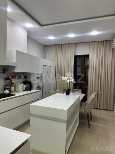 Продаётся 4-комн. новостройка 200 м², м. Низами, photo 5 from 14
