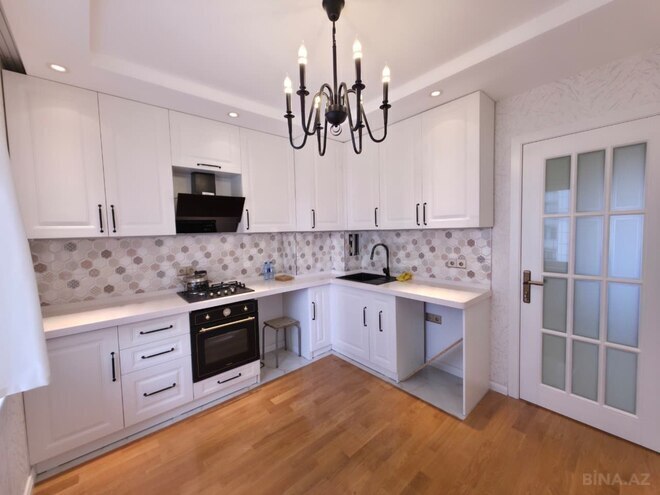 Satılır 3 otaqlı köhnə tikili 95 m², Elmlər Akademiyası m., photo 9 from 11