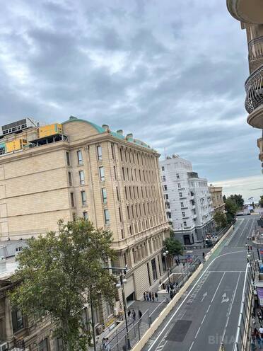 Сдаётся 3-комн. новостройка 130 м², м. Сахил, photo 3 from 16