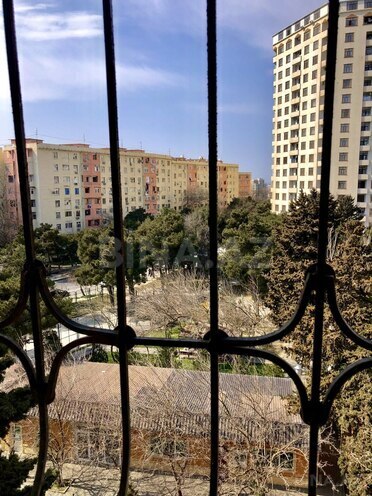 Продаётся 5-комн. вторичка 120 м², м. Ази Асланов, photo 26 from 27
