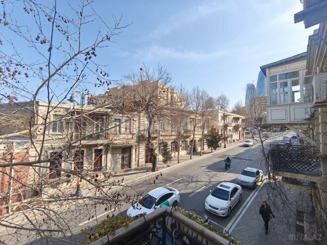 Сдаётся 3-комн. офис 100 м², м. Ичеришехер, photo 8 from 14