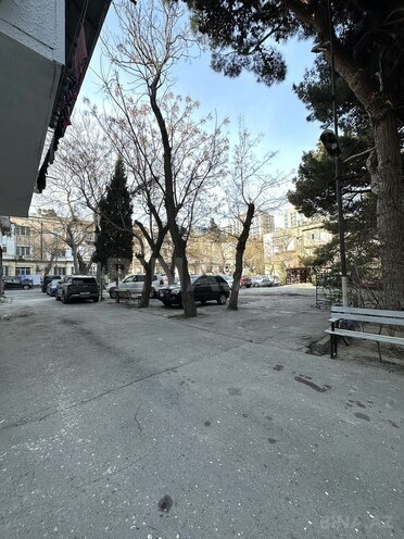 Satılır 3 otaqlı köhnə tikili 62 m², Nəsimi r., photo 17 from 18