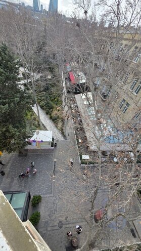 Продаётся 2-комн. вторичка 60 м², м. Сахил, photo 3 from 17