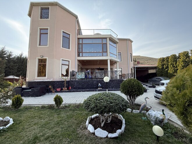 Satılır 9 otaqlı həyət evi/bağ evi 600 m², Novxanı q., photo 1 from 32