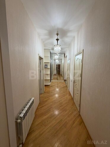 Сдаётся 3-комн. новостройка 110 м², м. Низами, photo 4 from 18