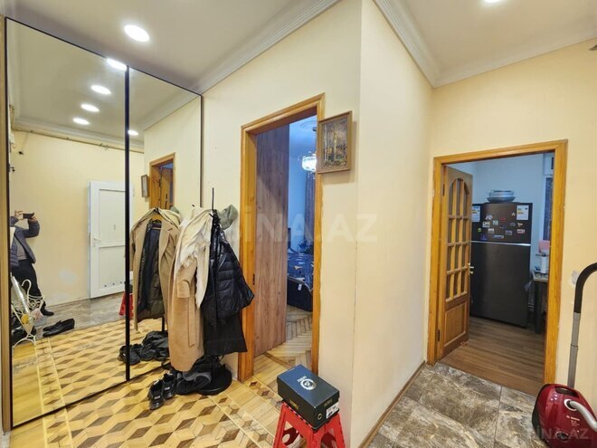 Satılır 2 otaqlı köhnə tikili 70 m², Nəsimi r., photo 10 from 11