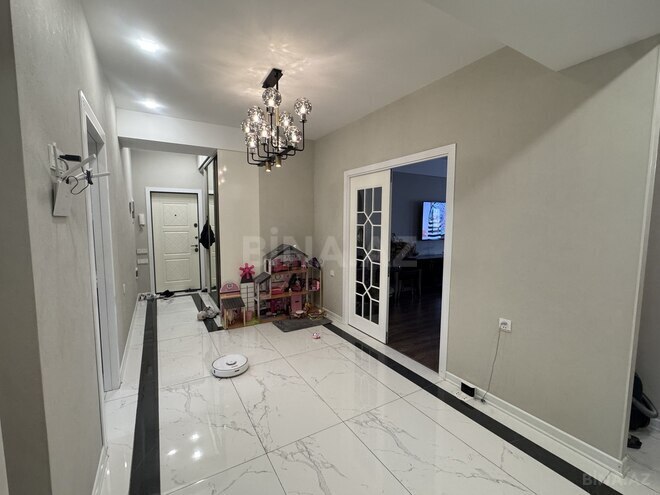 Продаётся 3-комн. новостройка 113 м², м. Иншаатчылар, photo 1 from 13