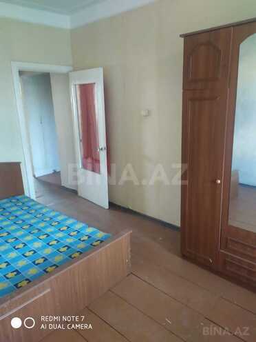 Продаётся 3-комн. вторичка 75 м², м. Халглар Достлугу, photo 1 from 8