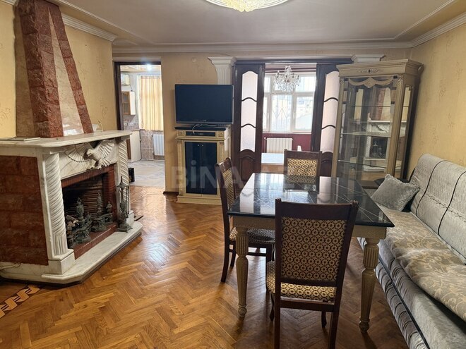 Сдаётся 3-комн. вторичка 70 м², м. Нариман Нариманов, photo 1 from 13