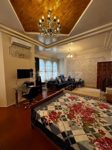 Сдаётся 8-комн. дом/дача 600 м², photo 4 from 17