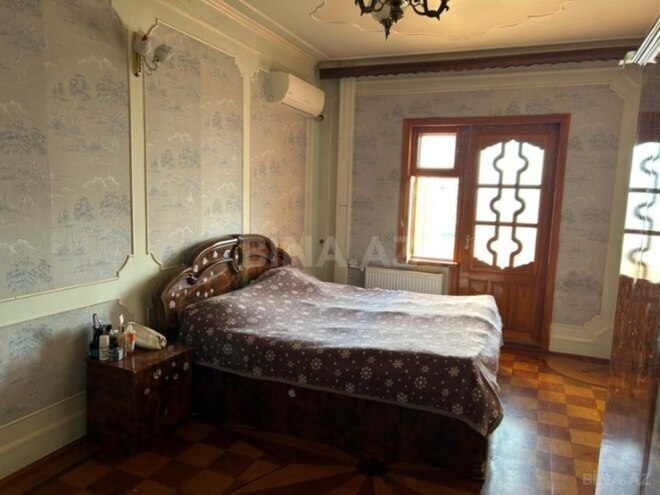 Продаётся 4-комн. вторичка 110 м², м. 20 января, photo 5 from 17