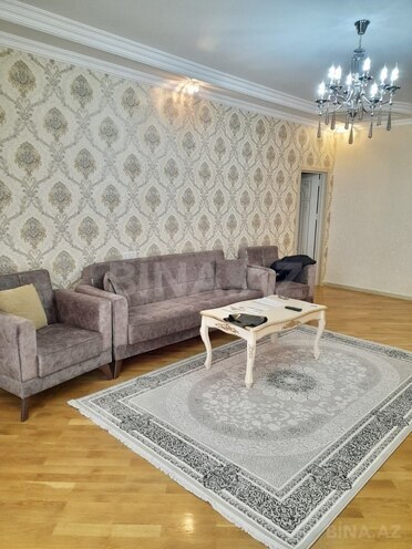 Сдаётся 3-комн. новостройка 110 м², м. 8 ноября, photo 1 from 26