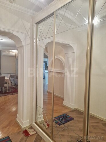 Сдаётся 3-комн. новостройка 110 м², м. 8 ноября, photo 14 from 26