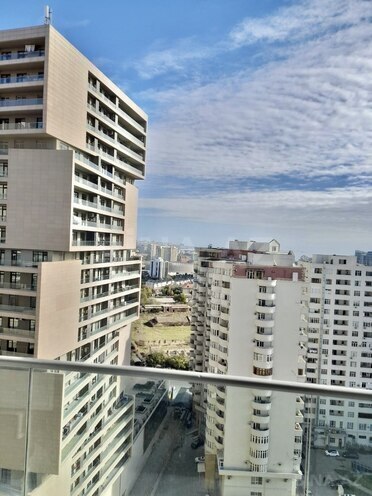 Сдаётся 3-комн. новостройка 110 м², м. 8 ноября, photo 3 from 26