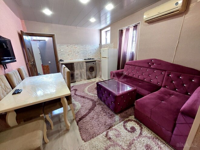 İcarəyə verilir 2 otaqlı həyət evi/bağ evi 80 m², İnşaatçılar m., photo 6 from 10