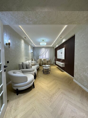 Продаётся 2-комн. новостройка 90 м², м. Ази Асланов, photo 1 from 16