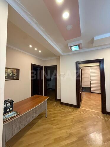 Сдаётся 5-комн. офис 280 м², м. Ичеришехер, photo 21 from 25