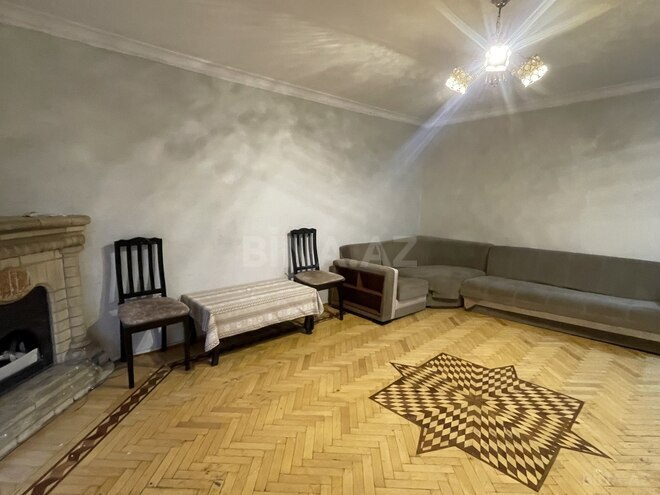 İcarəyə verilir 1 otaqlı köhnə tikili 35 m², İnşaatçılar m., photo 3 from 13