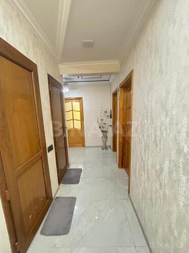 Продаётся 4-комн. вторичка 120 м², photo 17 from 32