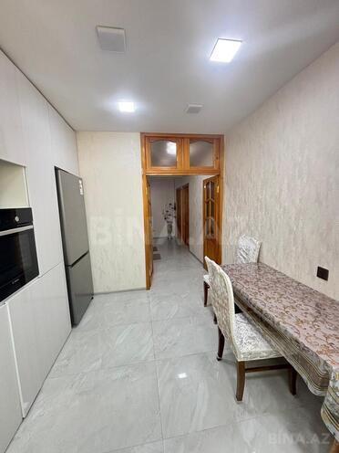 Продаётся 4-комн. вторичка 120 м², photo 22 from 32