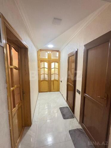 Продаётся 4-комн. вторичка 120 м², photo 23 from 32