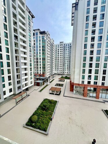 Продаётся 3-комн. новостройка 126.5 м², м. Элмляр Академиясы, photo 3 from 8