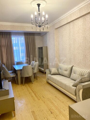 İcarəyə verilir 2 otaqlı yeni tikili 75 m², 28 May m., photo 1 from 8
