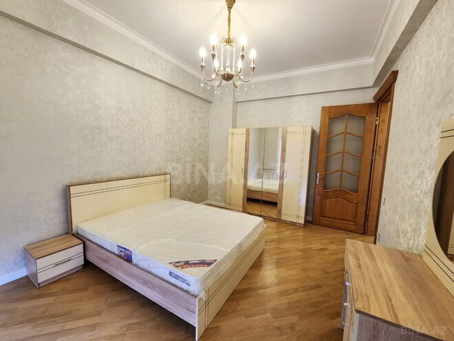 Сдаётся 3-комн. новостройка 150 м², Насиминский  р., photo 8 from 18