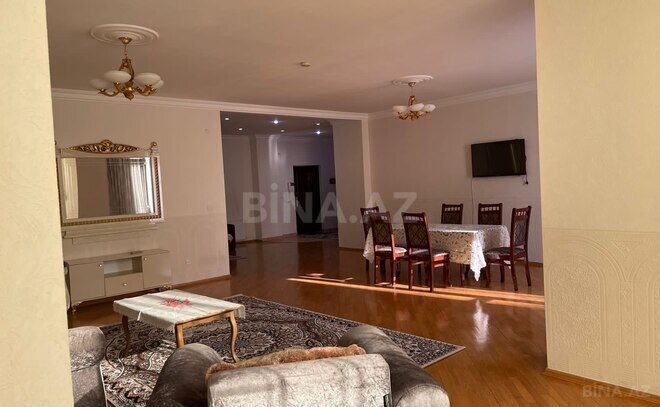 İcarəyə verilir 4 otaqlı yeni tikili 230 m², 28 May m., photo 4 from 15