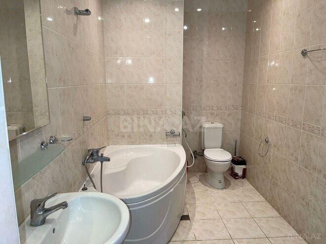 İcarəyə verilir 4 otaqlı yeni tikili 230 m², 28 May m., photo 12 from 15