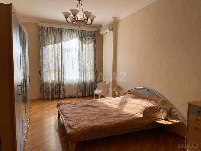 İcarəyə verilir 4 otaqlı yeni tikili 230 m², 28 May m., photo 8 from 15