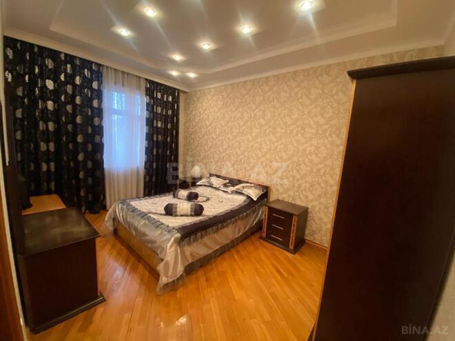 Satılır 8 otaqlı həyət evi/bağ evi 250 m², Yeni Ramana q., photo 6 from 26