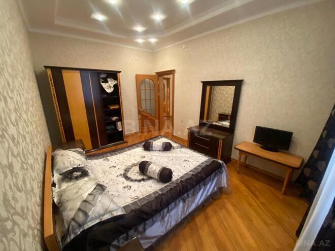 Satılır 8 otaqlı həyət evi/bağ evi 250 m², Yeni Ramana q., photo 7 from 26