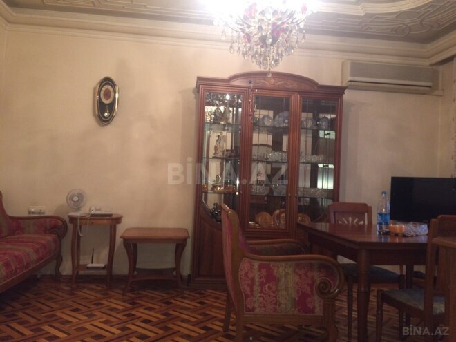 İcarəyə verilir 3 otaqlı köhnə tikili 60 m², Sahil m., photo 7 from 14