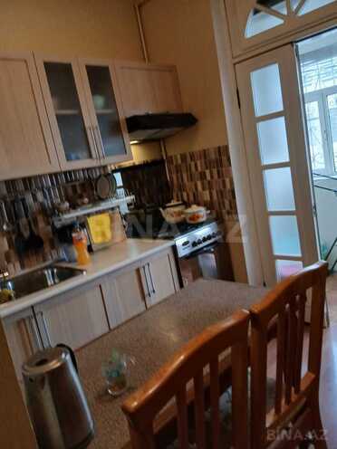 İcarəyə verilir 2 otaqlı köhnə tikili 55 m², Sahil m., photo 4 from 11