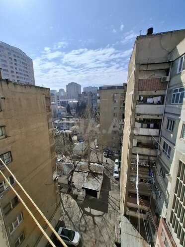 Продаётся 2-комн. вторичка 80 м², м. Элмляр Академиясы, photo 15 from 17